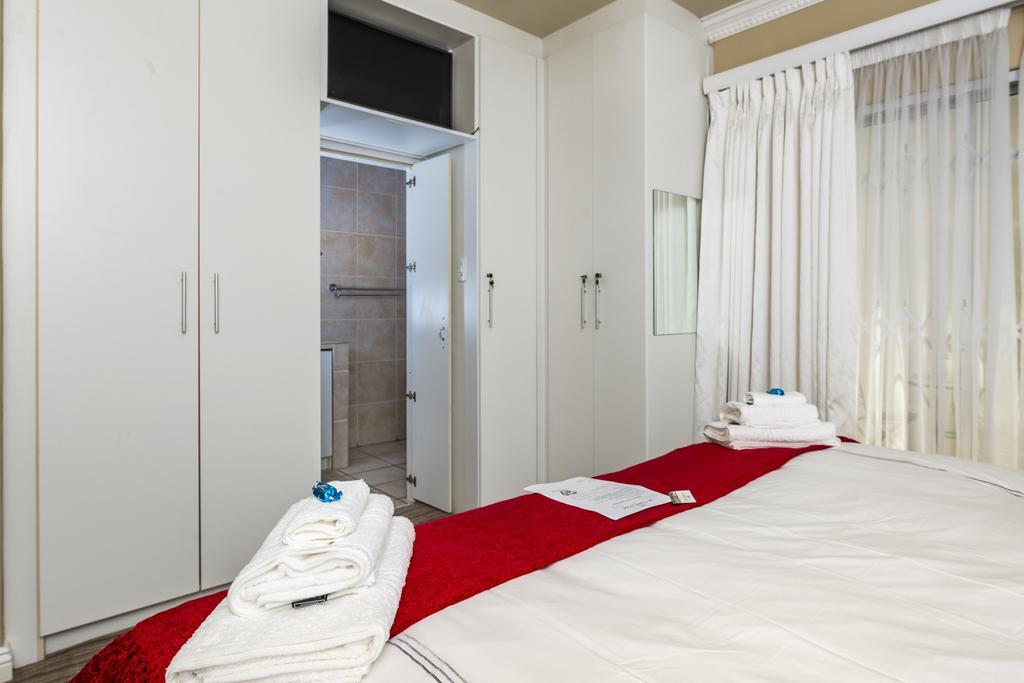 Guesthouse De Tijger Lodge Parow Ngoại thất bức ảnh