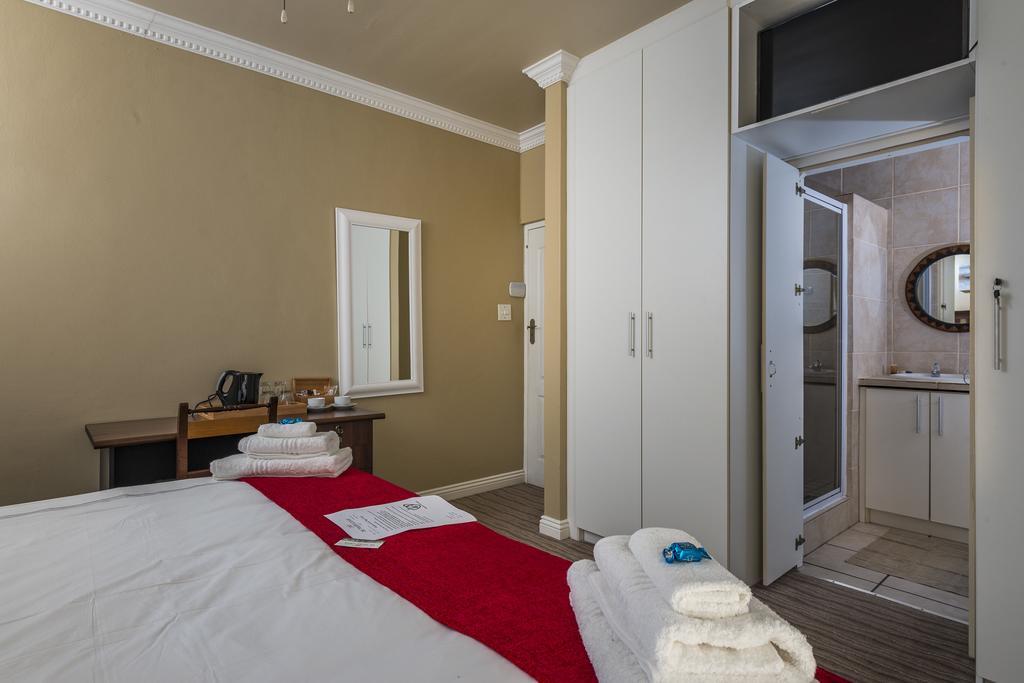 Guesthouse De Tijger Lodge Parow Ngoại thất bức ảnh