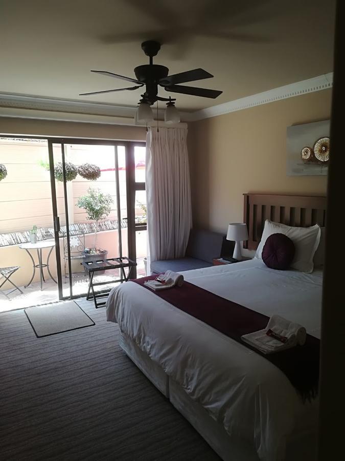 Guesthouse De Tijger Lodge Parow Ngoại thất bức ảnh